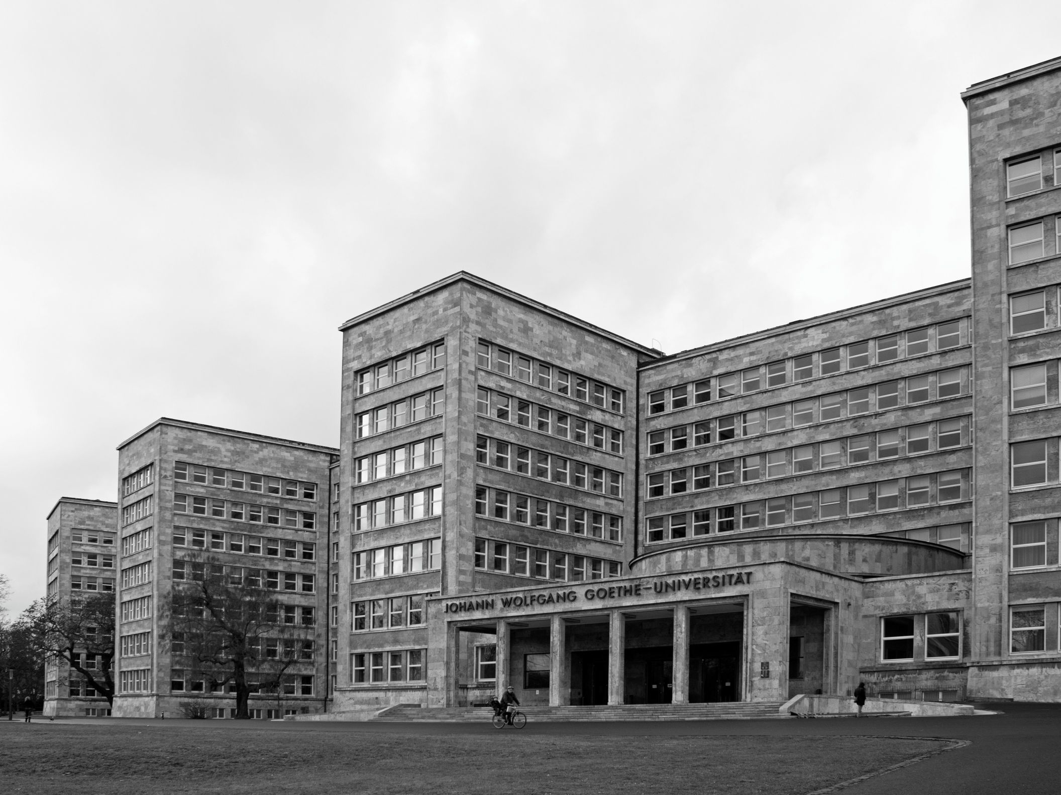 Außenansicht des I.G. Farben-Hauses der Goethe-Universität Frankfurt