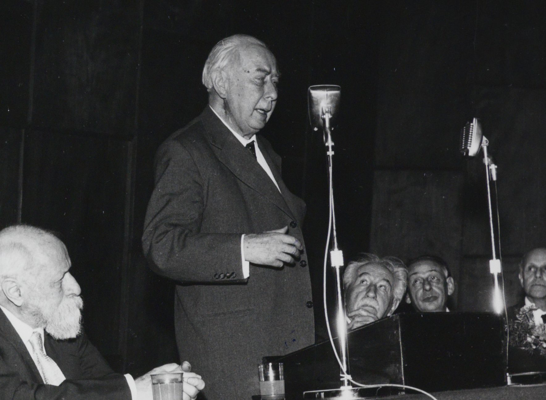 Theodor Heuss' Besuch an der Hebräischen Universität Jerusalem, 1960 (v.l.n.r. Martin Buber, Theodor Heuss, Hugo Bergmann, Gershom Scholem, Ernst Simon)